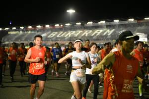BIB: 27465, 281220, 220
                            <button type="button" onclick="openModal(10665296)" class="btn btn-primary btn-sm float-right btn-popup" data-toggle="modal" data-target=".modal-high-quality">
                        <i class="fas fa-shopping-cart"></i> Add to Cart
                    </button>
                                            <button type="button" onclick="isThisMe(10665296, true)" class="btn btn-success btn-sm float-right btn-popup btn-isme hidden" data-toggle="tooltip" data-placement="bottom" title="นี่คือรูปของคุณใช่ไหม คลิกที่นี่เพื่อเอาเข้าอัลบั้ม">
                        <i class="fas fa-plus"></i> Add to album
                    </button>
                    <button type="button" onclick="isThisMe(10665296, false)" class="btn btn-warning btn-sm float-right btn-popup btn-isnotme hidden">
                        <i class="fas fa-ban"></i> Remove from album
                    </button>